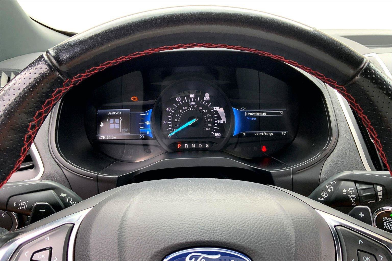 Used 2022 Ford Edge ST-Line w/ Class II Trailer Tow Package AWD/4WD image 18