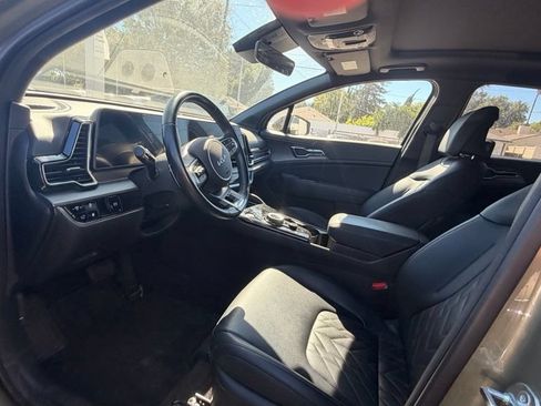 Used 2025 Kia Sportage X-Line AWD/4WD image 6