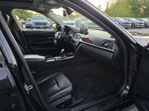 Used 2015 BMW 328i xDrive Wagon AWD/4WD image 12