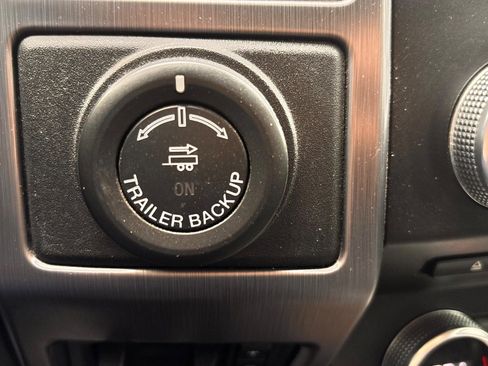 Certified 2018 Ford Expedition Max Platinum image 40