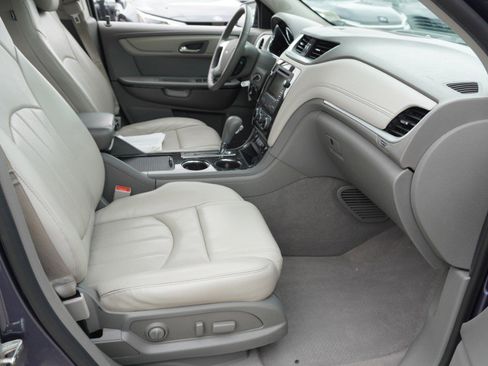 Used 2014 Chevrolet Traverse LTZ FWD image 14