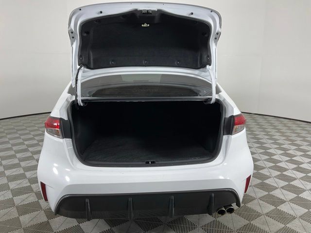 Used 2025 Toyota Corolla SE FWD image 13