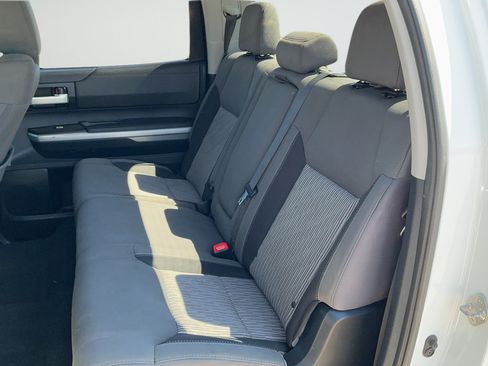 Used 2015 Toyota Tundra SR5 w/ SR5 Upgrade Package AWD/4WD image 20
