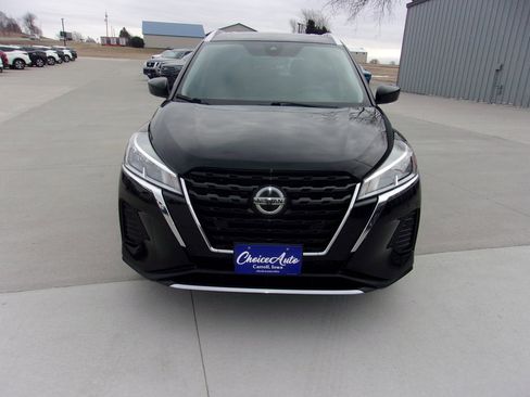 Used 2021 Nissan Kicks SV image 5