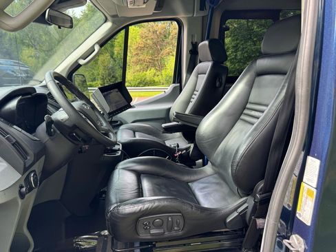 Used 2015 Ford Transit 350 XLT RWD image 9