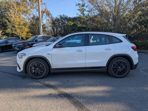 Certified 2022 Mercedes-Benz GLA 35 AMG 4MATIC image 9