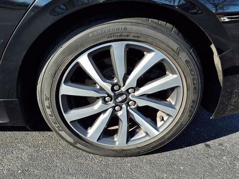 Used 2018 Lincoln Continental w/ Equipment Group 500A image 19