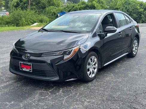 Used 2024 Toyota Corolla LE FWD image 10