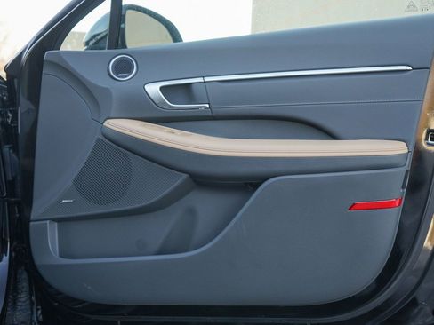 New 2025 Hyundai Sonata Limited image 8