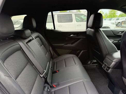 Used 2026 Chevrolet Equinox LT w/ Convenience Package II AWD/4WD image 15