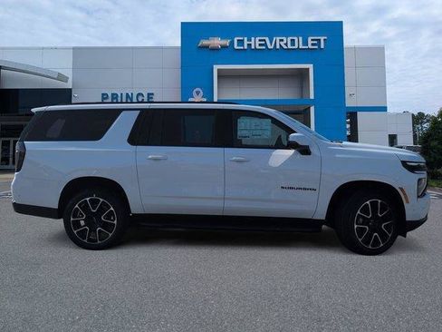 New 2026 Chevrolet Suburban RST w/ Comfort Package RWD image 4