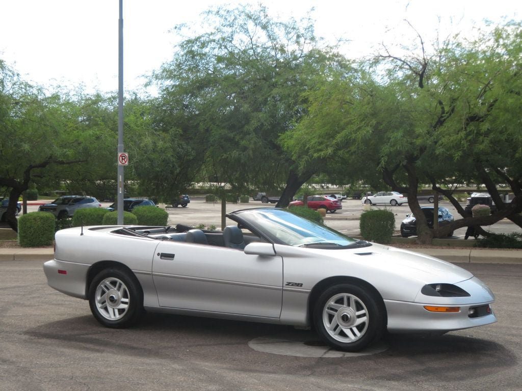 Used 1995 Chevrolet Camaro Z28 RWD image 6