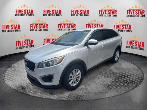 Used 2018 Kia Sorento L image 3