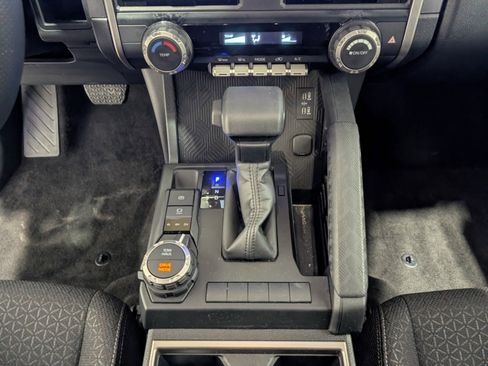 Used 2025 Toyota 4Runner SR5 image 22