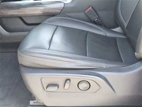 Used 2022 Chevrolet Silverado 1500 LTZ image 24