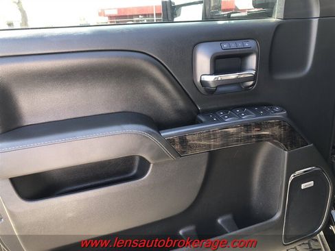 Used 2016 GMC Sierra 3500 Denali w/ Duramax Plus Package AWD/4WD image 10