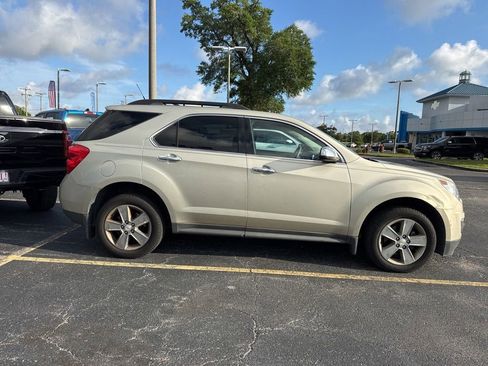 Used 2013 Chevrolet Equinox LT w/ Chrome Package FWD image 2