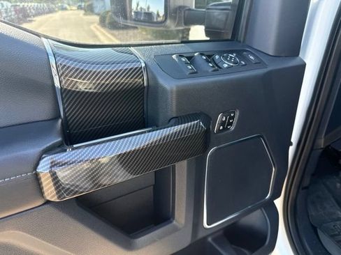 Used 2022 Ford F250 Lariat w/ Lariat Ultimate Package AWD/4WD image 9