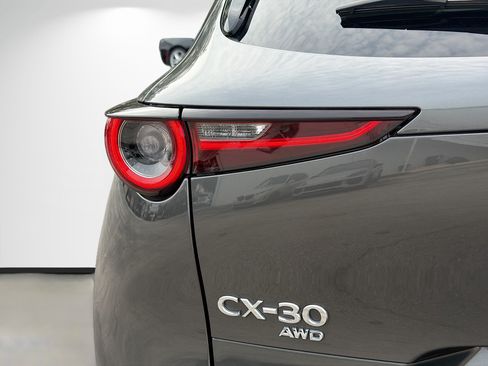 Used 2022 MAZDA CX-30 AWD 2.5 S w/ Premium Package image 10