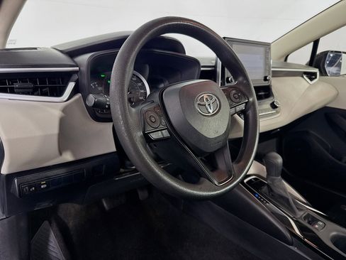 Used 2020 Toyota Corolla LE w/ LE Premium Package FWD image 21