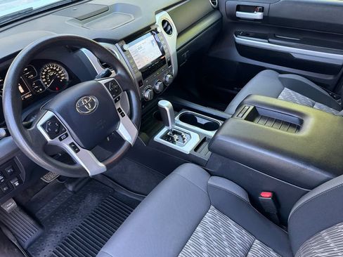 Used 2020 Toyota Tundra SR5 w/ SR5 Upgrade Package AWD/4WD image 13