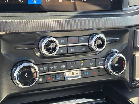 New 2026 Ford F350 Platinum w/ FX4 Off-Road Package image 27