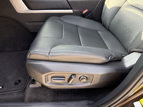 Used 2024 Toyota Sequoia Limited image 30