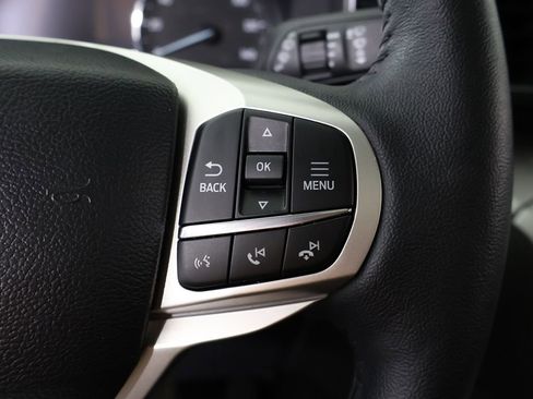 Used 2024 Ford Explorer XLT w/ Equipment Group 202A AWD/4WD image 45