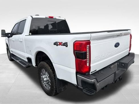 Used 2023 Ford F350 Lariat w/ Tow Technology Package image 5