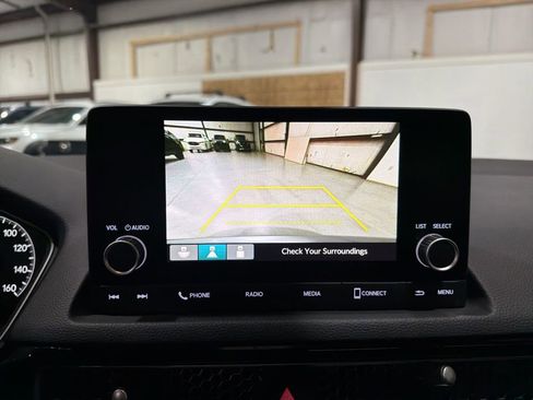 Used 2024 Honda Civic EX-L image 18