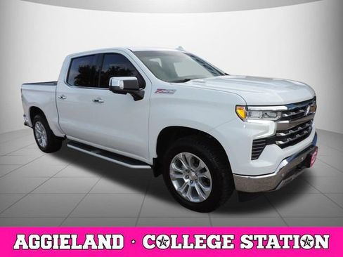 Used 2023 Chevrolet Silverado 1500 LTZ w/ LTZ Convenience Package II AWD/4WD image 3