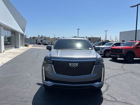 Used 2022 Cadillac Escalade ESV Premium Luxury AWD/4WD image 15