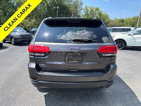 Used 2015 Jeep Grand Cherokee Laredo w/ Quick Order Package 23E AWD/4WD image 4