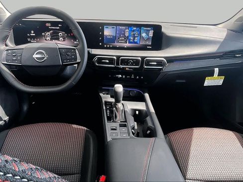 New 2026 Nissan Sentra SR w/ Floor Mat Package FWD image 5