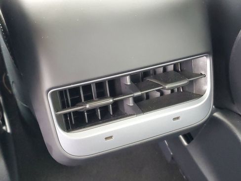 Used 2023 Tesla Model 3 Standard Range RWD image 12