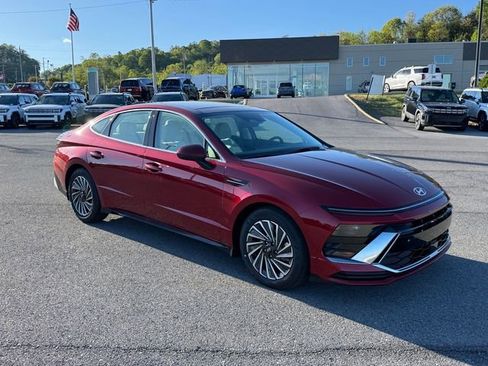 New 2026 Hyundai Sonata SEL FWD image 2