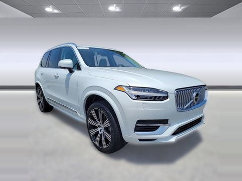 New 2024 Volvo XC90 T8 Ultimate w/ Protection Package Premier image 7