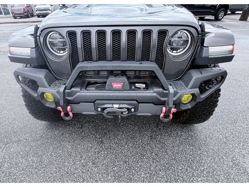 Used 2022 Jeep Wrangler Unlimited Rubicon w/ LED Lighting Group AWD/4WD image 4