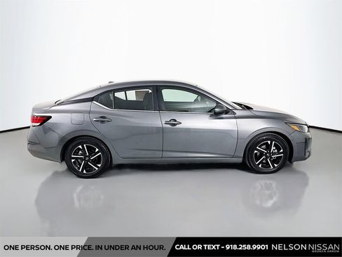 Certified 2024 Nissan Sentra SV image 4