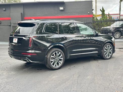 Used 2021 Cadillac XT6 Sport w/ Platinum Package AWD/4WD image 6