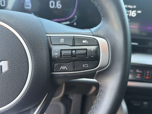 Used 2024 Kia Sportage EX FWD image 43