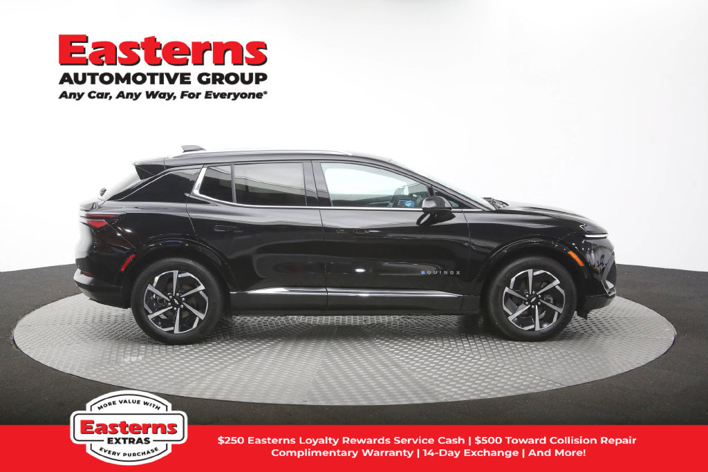 Used 2024 Chevrolet Equinox EV LT FWD image 42