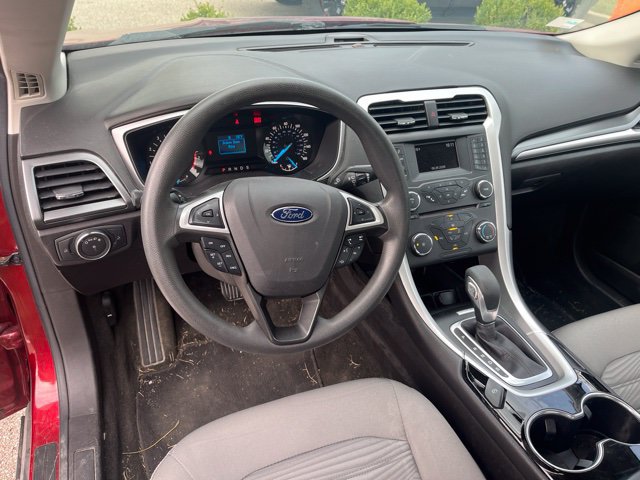 Used 2016 Ford Fusion S FWD image 3