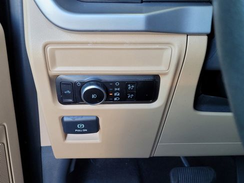 Used 2023 Ford F150 XLT image 16