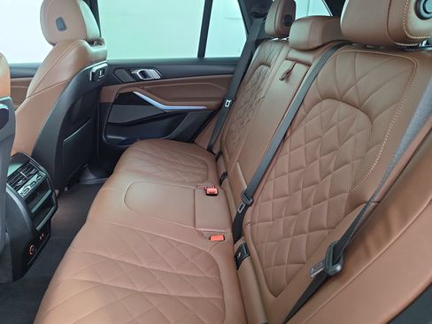 Used 2024 BMW X5 sDrive40i w/ M Sport Package RWD image 37