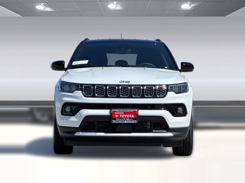 Used 2025 Jeep Compass Limited AWD/4WD image 6