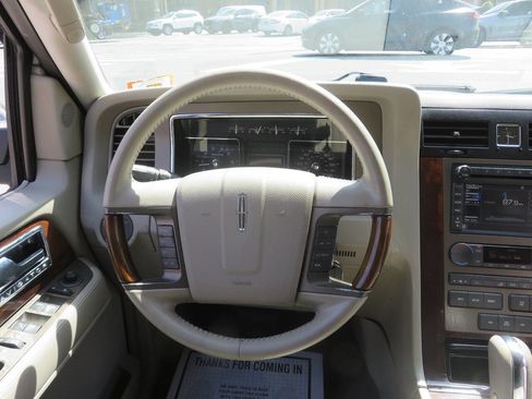 Used 2013 Lincoln Navigator L 4WD w/ HD Trailer Tow Pkg image 14