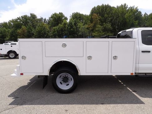 Used 2024 Ford F550 4x4 Crew Cab Super Duty w/ XLT Value Package image 56