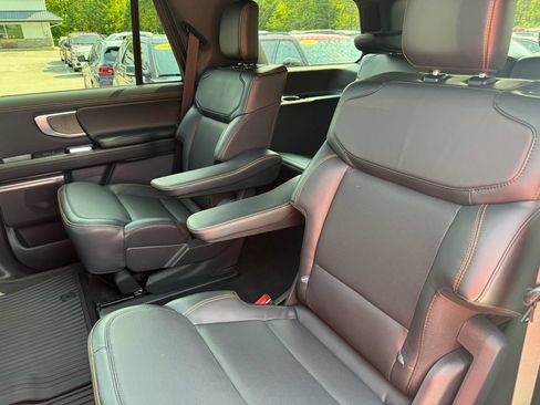 Used 2026 Ford Expedition Tremor AWD/4WD image 40