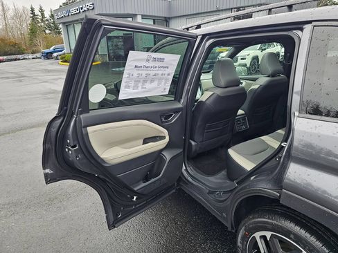 New 2026 Subaru Forester Touring AWD/4WD image 13